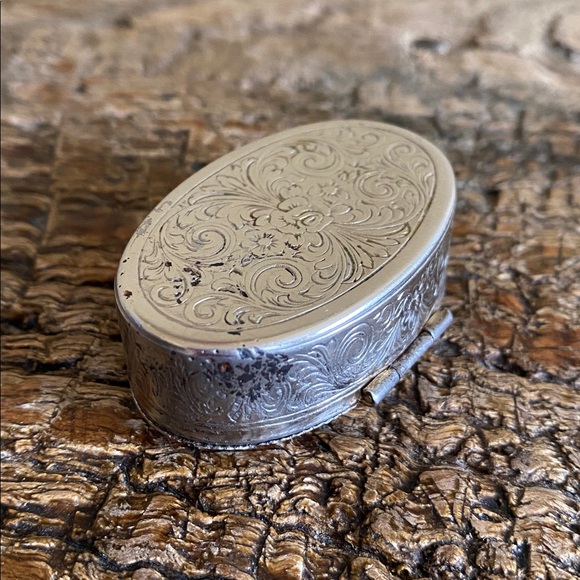 🌹Vintage🌹Rose Pill Box - Picture 6 of 8